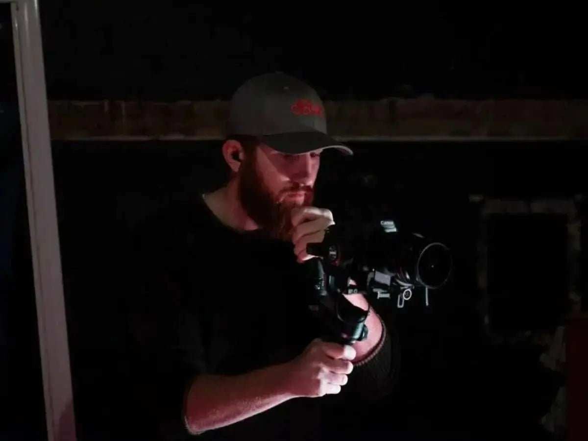 音楽と大音量のイベント- Andy Tatt - dBud日本公式サイト｜ディーバッド ジャパン